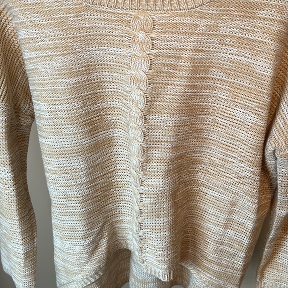 Tan sweater - Picture 3 of 3